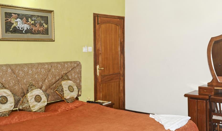 Jain Group Sikkim Continental Hotel Gangtok Exterior photo